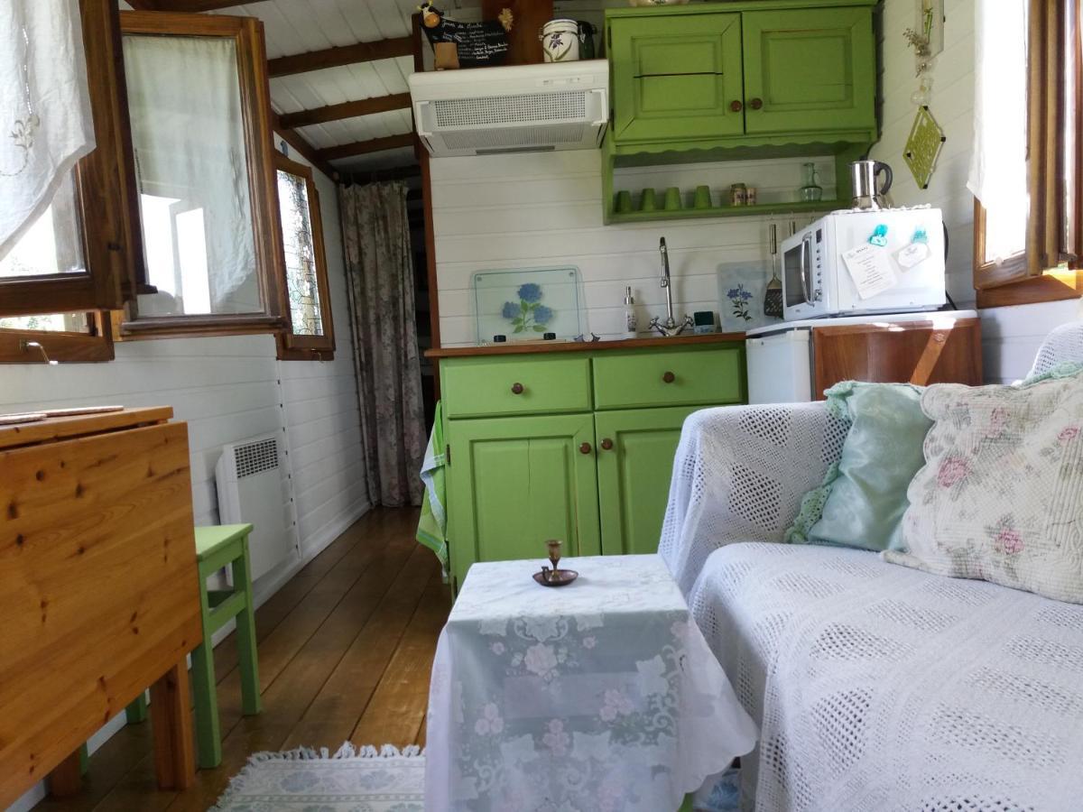 Roulotte Fleur Des Champs Villa Sigalens Bagian luar foto